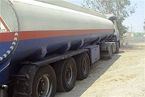 کامیون حامل 32 هزار لیتر گازوئیل قاچاق در لارستان متوقف شد