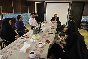 برگزاری نشست هم اندیشی رییس دانشگاه علوم پزشکی شیراز با کارشناسان و داروسازان ستادی دانشگاه