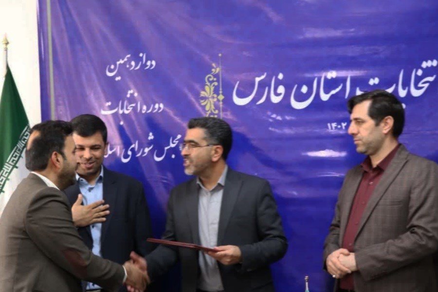 تقدیراز روابط عمومی دانشگاه علوم پزشکی شیراز توسط استاندار فارس