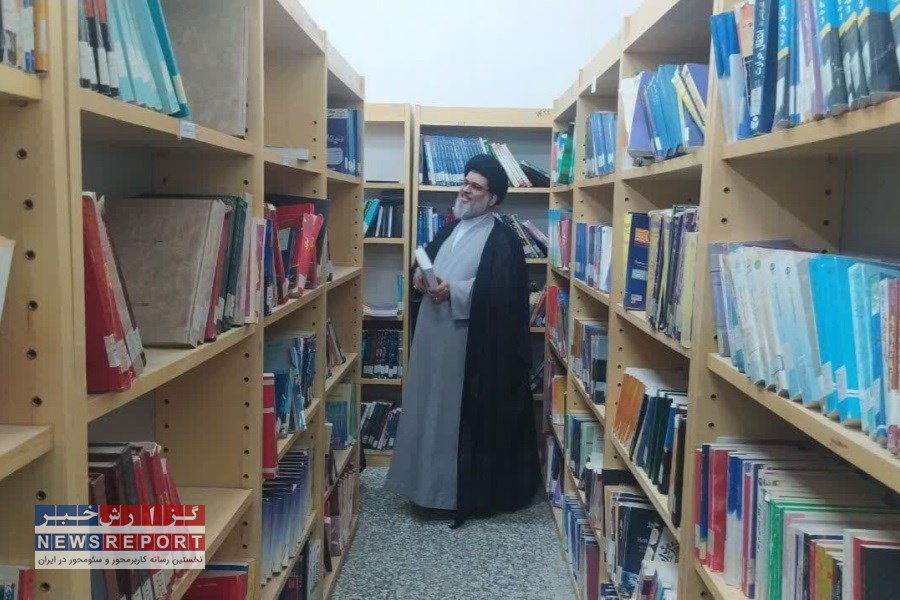کتابخانه دانشگاه با بیش از 41 هزار عنوان کتاب ثروت بزرگ علمی در بافق