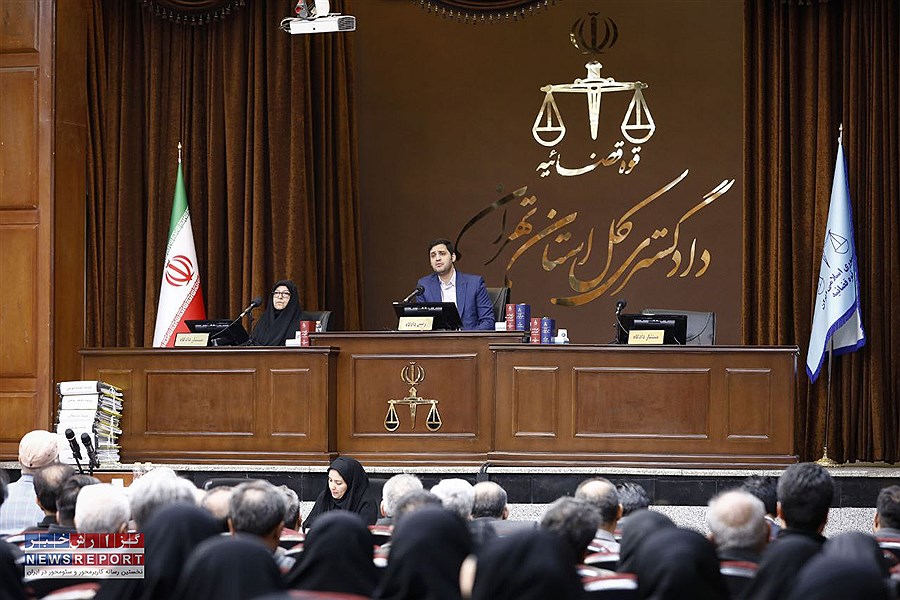 تصویر برگزاری جلسه دادخواهی خانواده شهدای حمله آمریکا به ناوشکن‌های سهند، سبلان و جوشن