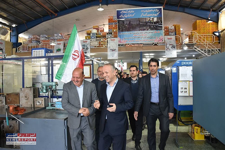 تصویر ۵ واحد صنعتی و تولیدی با بیش از ۴۰۰ نفر اشتغال در شیراز افتتاح شد