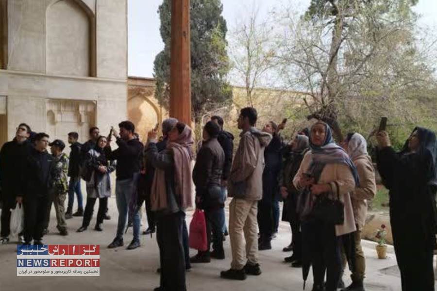 تصویر بیش از 5 هزار مسافر نوروزی از تورهای بافت گردی شیراز استقبال کردند