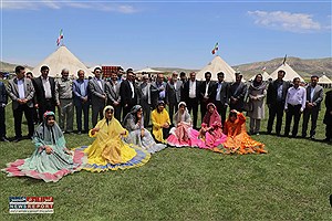 اجرای برنامه های عروسک گردانی و مسابقه فرهنگی در راستای حفظ محیط زیست  به میزبانی دشت ارژن شیراز