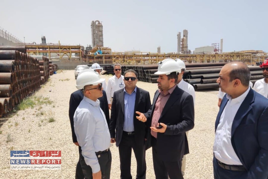 تصویر مدیرعامل گروه نفت وگاز پارسیان از پتروشیمی های پردیس،زاگرس و کیان بازدید کرد