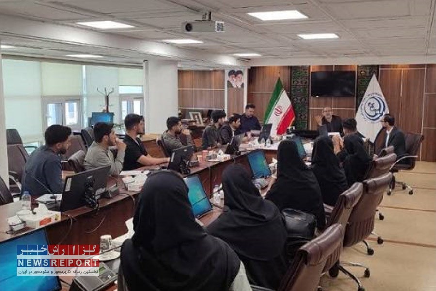 تصویر نشست هم اندیشی رییس دانشگاه علوم پزشکی شیراز با دانشجویان دانشکده علوم پزشکی لارستان برگزار شد