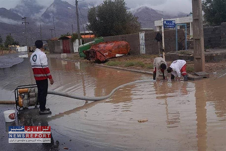 کمک‌رسانی و تلاش ۷۲ ساعته به افراد آسیب دیده در بارندگی های اخیر از سوی نیروهای امدادی هلال‌احمر