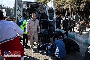 دیدار فرمانده سپاه مهر با جانباز حادثه تروریستی کرمان