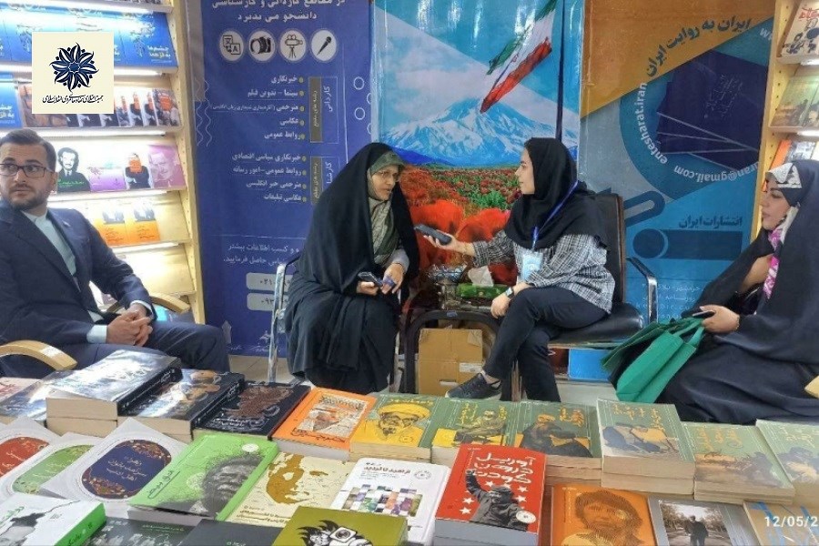 تصویر نمایشگاه کتاب فرصتی بی‌نظیر برای آشنایی جوانان با تاریخ و ارزش‌های ملی