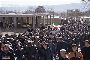 تشییع باشکوه پیکر دو شهید مدافع وطن در شهرستان اقلید