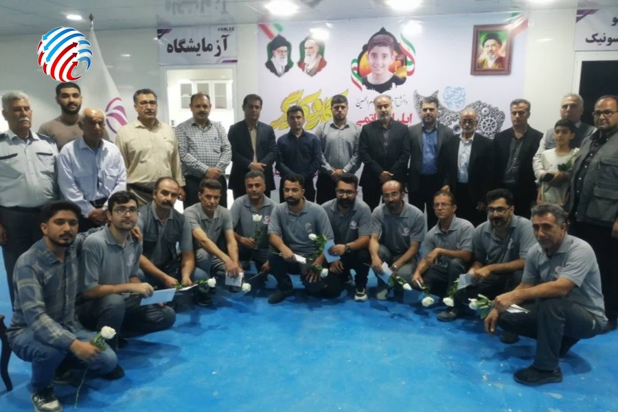 در نخستین روز هفته کارگر (۵ اردیبهشت) از ٣٠ کارگر شاغل در کارخانه لوازم خانگی فالکه در لامرد تجلیل به عمل آمد