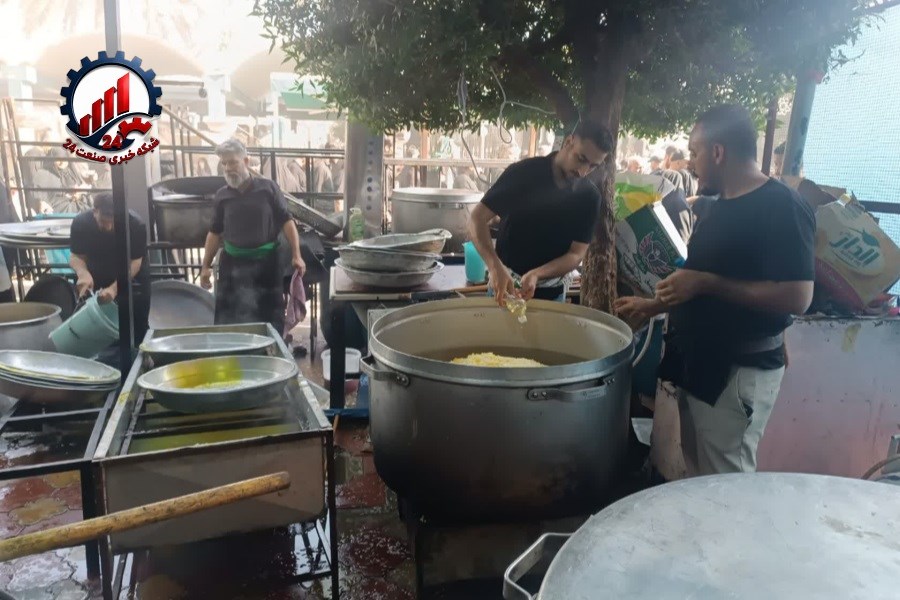 ظهر عاشورا؛ هم‌نوایی نسل Z تا پدربزرگ‌ها در سوگ حسین(ع) و شوق زیارت کربلا و نجف