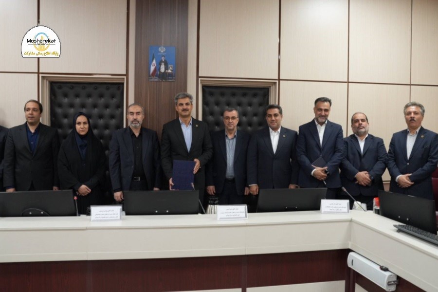 تصویر تقدیر از عملکرد مالی و اجرایی شرکت توزیع برق استان تهران در جلسه مجمع عمومی عادی سالیانه این شرکت