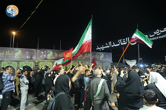 برگزاری تجمعات شبانه در رواق کشور دوست موکب مرکزی آبشار عاطفه‌ها؛ فریاد برائت از آمریکا و صهیونیسم در عمود ۷۹۴