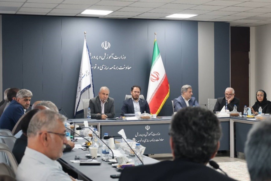 علی احمدی: گزارش فصلی شفاف؛ عملکرد موسسه روی میز اعضای صندوق فرهنگیان و افکار عمومی