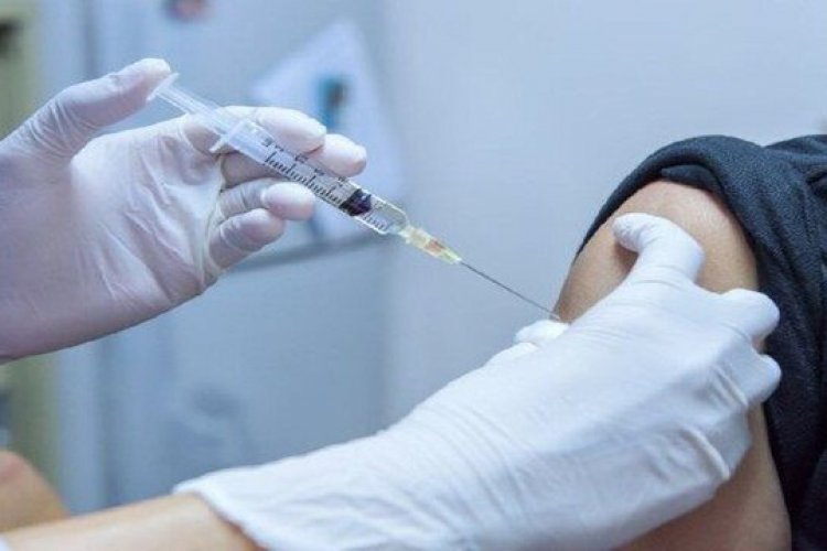 تصویر اطلاع‌رسانی واکسن کرونا با ارسال پیامک به سرپرست خانوار/پرونده الکترونیک سلامت خود را کامل کنید