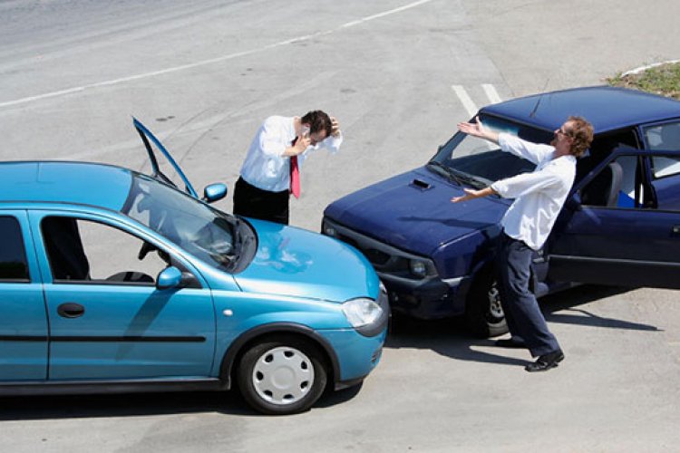 در تصادفات خودرویتان را کنار بکشید تا مقصر نشوید!