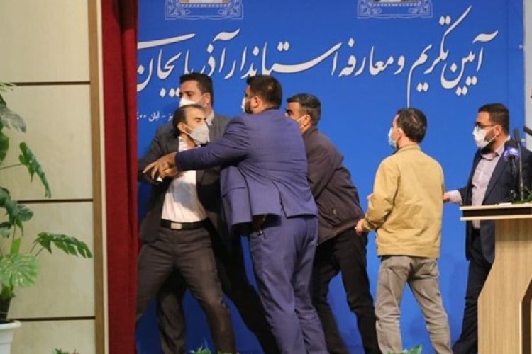 تصویر سیلی خوردن آقای استاندار در جلسه معارفه !