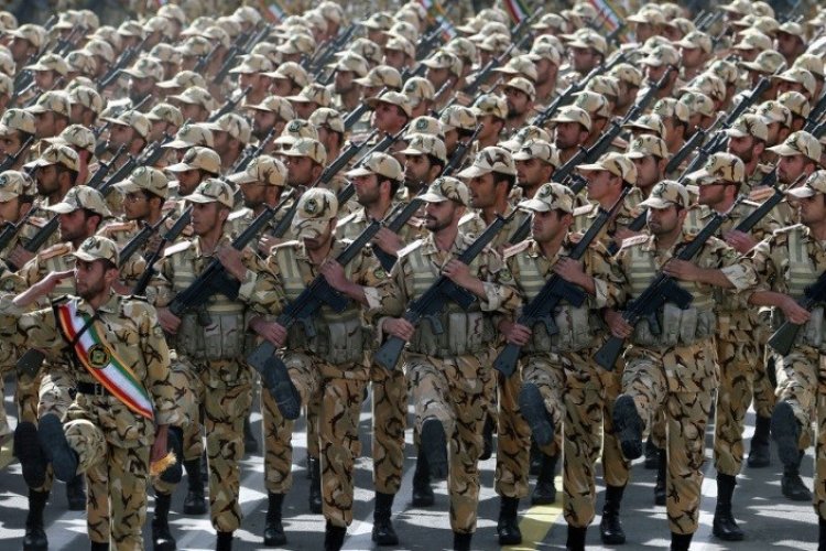 تصویر رونمایی از آرم جدید ارتش جمهوری اسلامی ایران