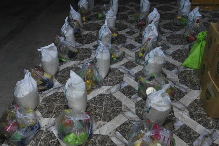 تصویر همزمان با ولادت امام حسن مجتبی (ع) توزیع ۸۵ بسته غذایی در شهرستان مهر انجام شد