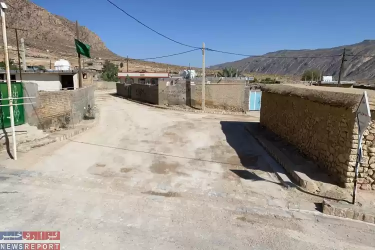 تصویر اجرای ۱۵۰۰متر مربع زیر ساخت در معبر اصلی روستای سرگر فیروزآباد