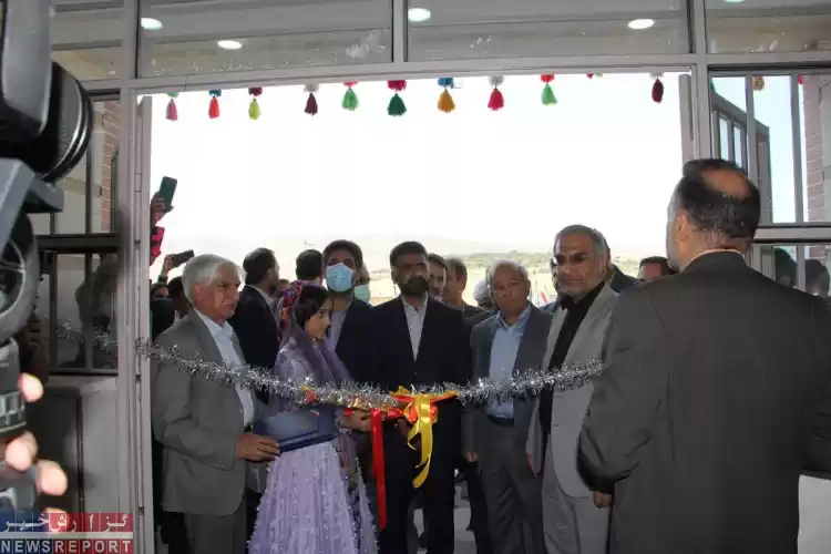 تصویر بیستمین آموزشگاه احداثی بانک مسکن کشور در منطقه سیاخ دارنگون شیراز افتتاح شد