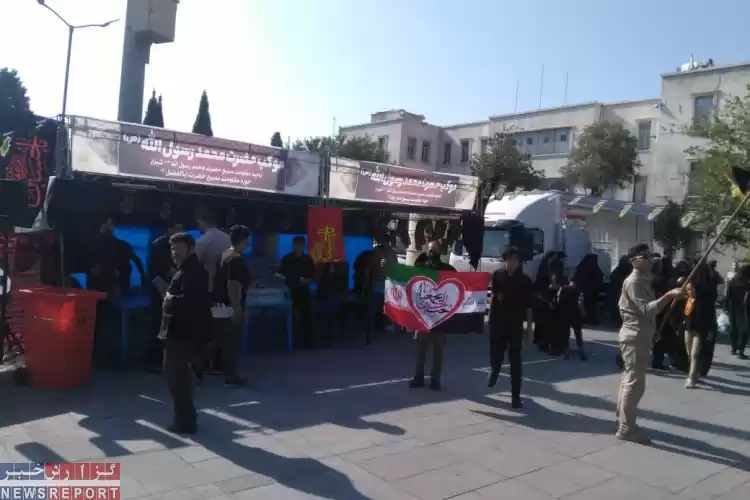 تصویر برپایی دو موکب ناحیه محمد رسول الله (ص) در راهپیمایی اربعین شیراز